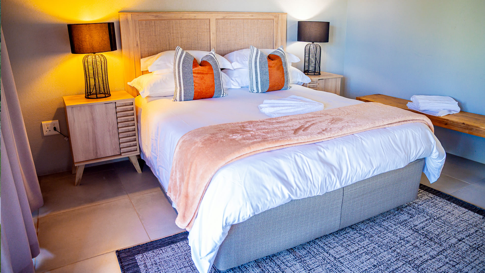 CollenPillarHotels Accomodations